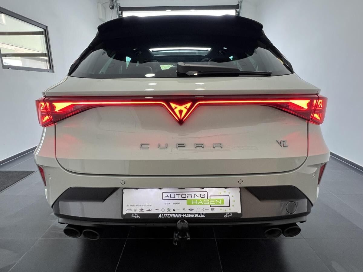 Cupra Leon 333PS ST Extreme |  AHK | Allrad | Pano | Sofort |