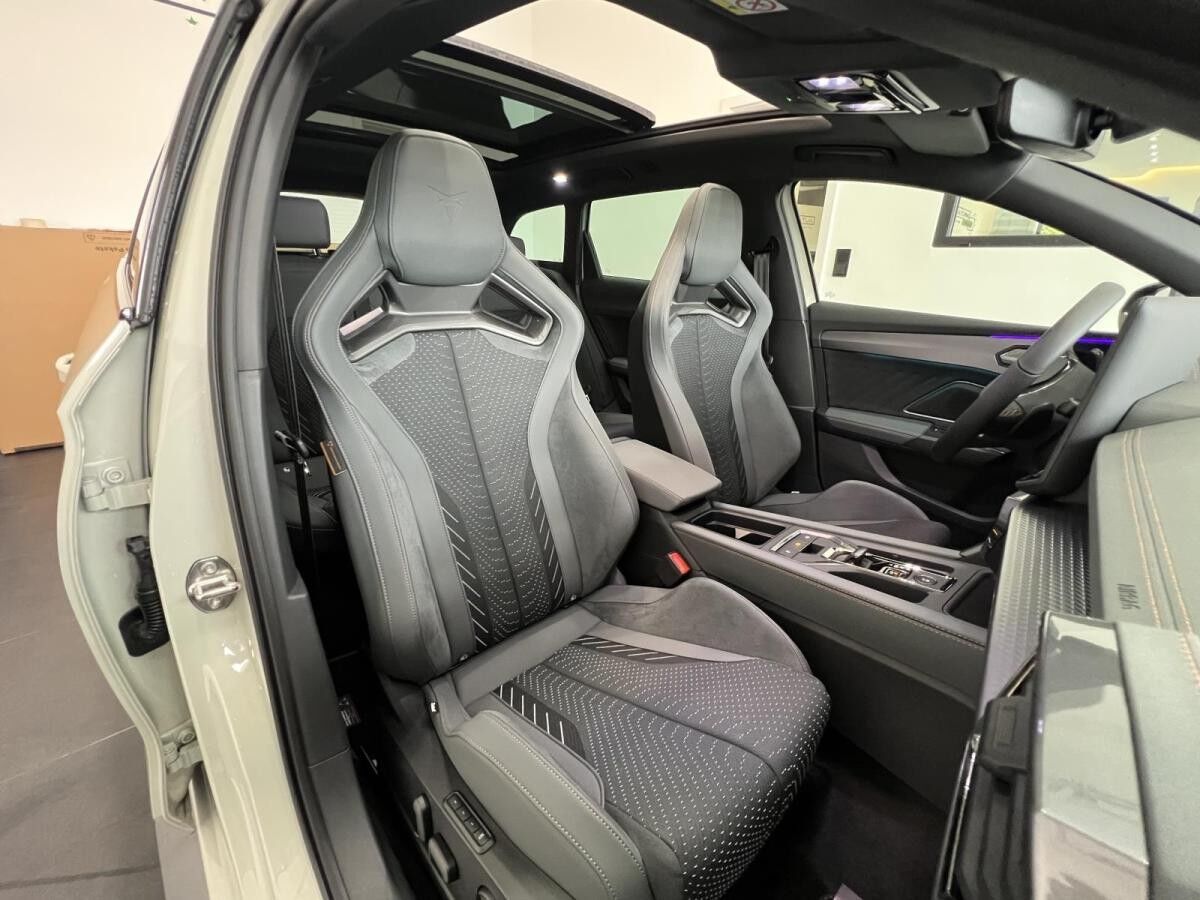 Cupra Leon 333PS ST Extreme |  AHK | Allrad | Pano | Sofort |