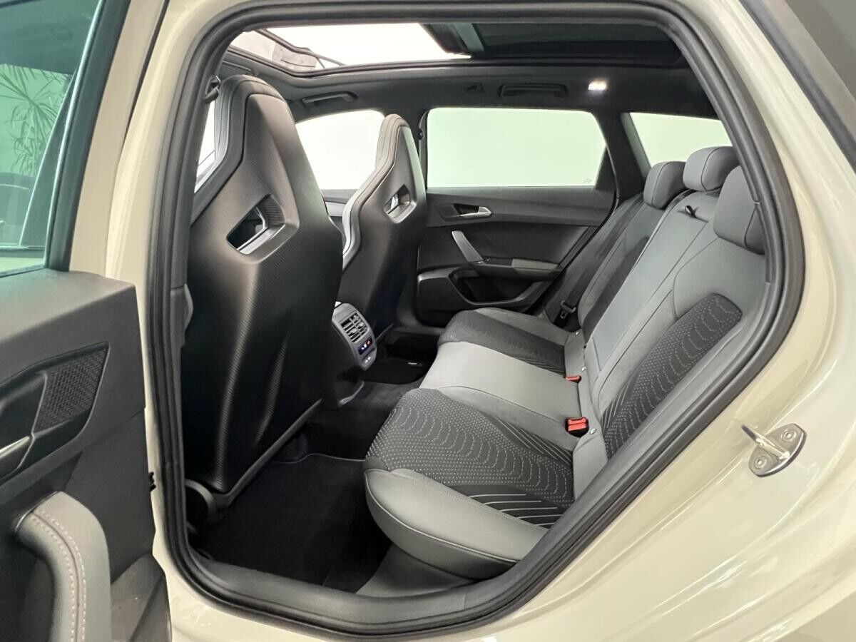 Cupra Leon 333PS ST Extreme |  AHK | Allrad | Pano | Sofort |