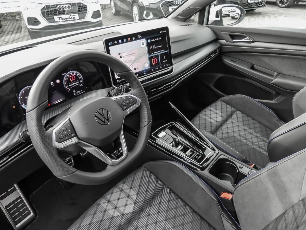 Volkswagen Golf 1.5 eTSI R-Line