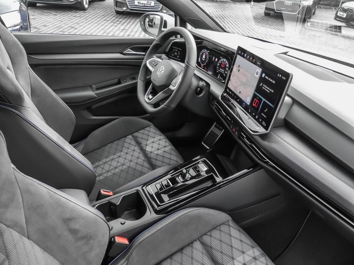 Volkswagen Golf 1.5 eTSI R-Line