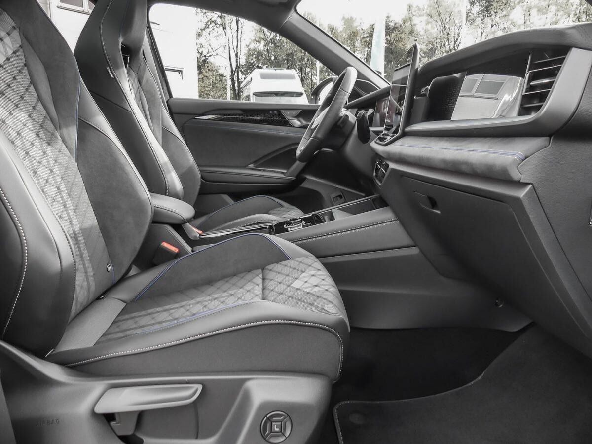 Volkswagen Tayron 2.0 TDI 4Motion R-Line DSG AHK Pano