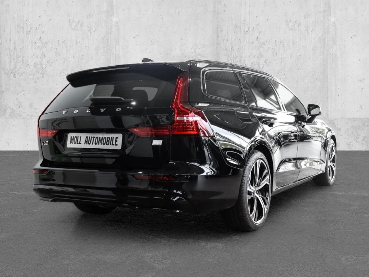 Volvo V60 T8 Recharge Ultimate Dark *AHK*