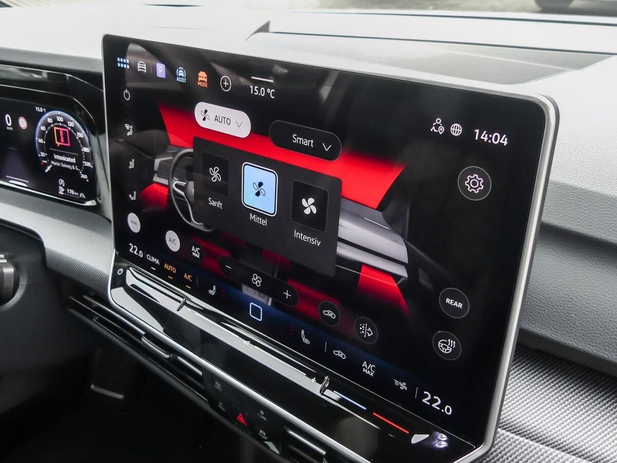 Volkswagen Golf 1.5 eTSI R-Line