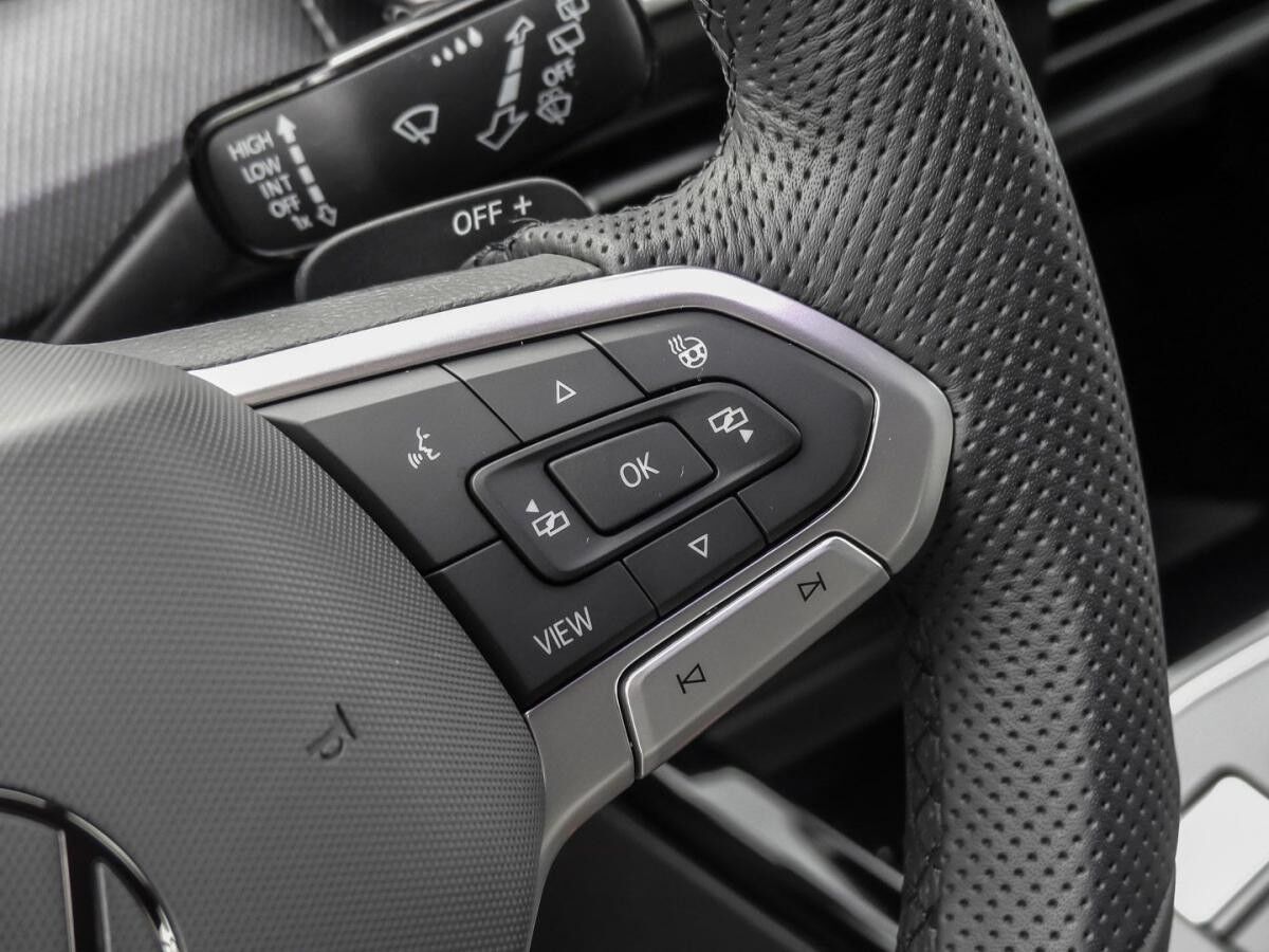 Volkswagen Golf 1.5 eTSI R-Line