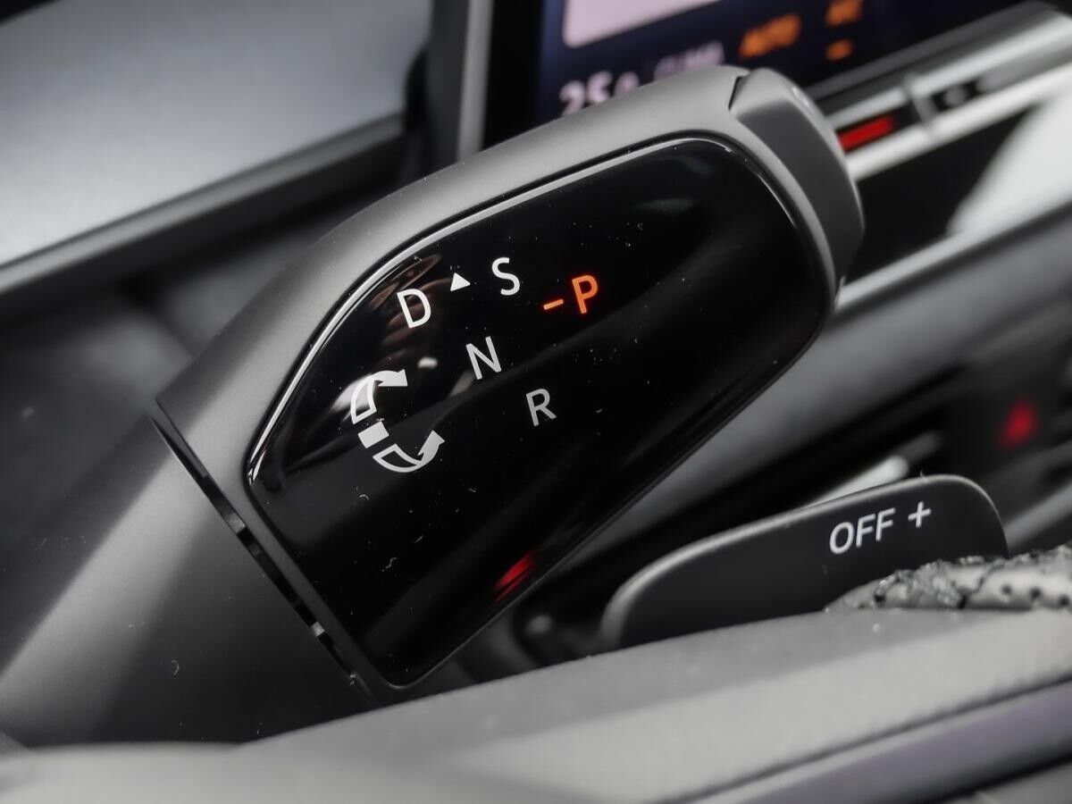 Volkswagen Tayron 2.0 TDI 4Motion R-Line DSG AHK Pano