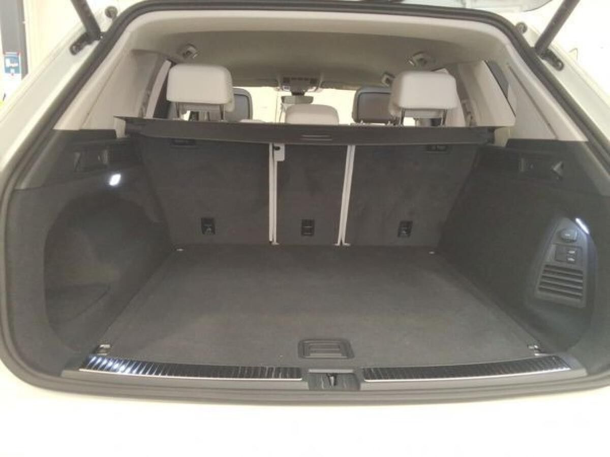 Volkswagen Touareg ELEGANCE 3.0TDI 4M NP:104TEUR STANDHZG.LEDER.ALLRADLENKUNG