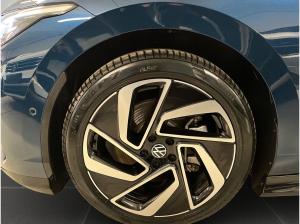 Volkswagen ID.7 Tourer Pro 77 kWh, Wärmep., Navi, Sitzh., IQLight, BlackStyle, AHK, 360°