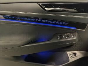 Volkswagen ID.7 Tourer Pro 77 kWh, Wärmep., Navi, Sitzh., IQLight, BlackStyle, AHK, 360°