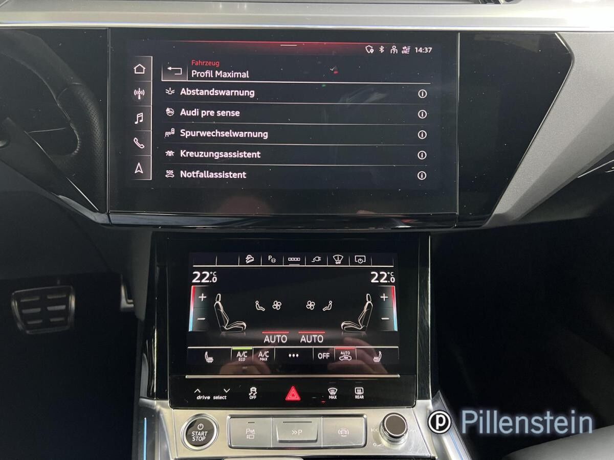 Audi Q8 e-tron 55 S-LINE BLACK AHK+PANO+NP120TEUR+VOL