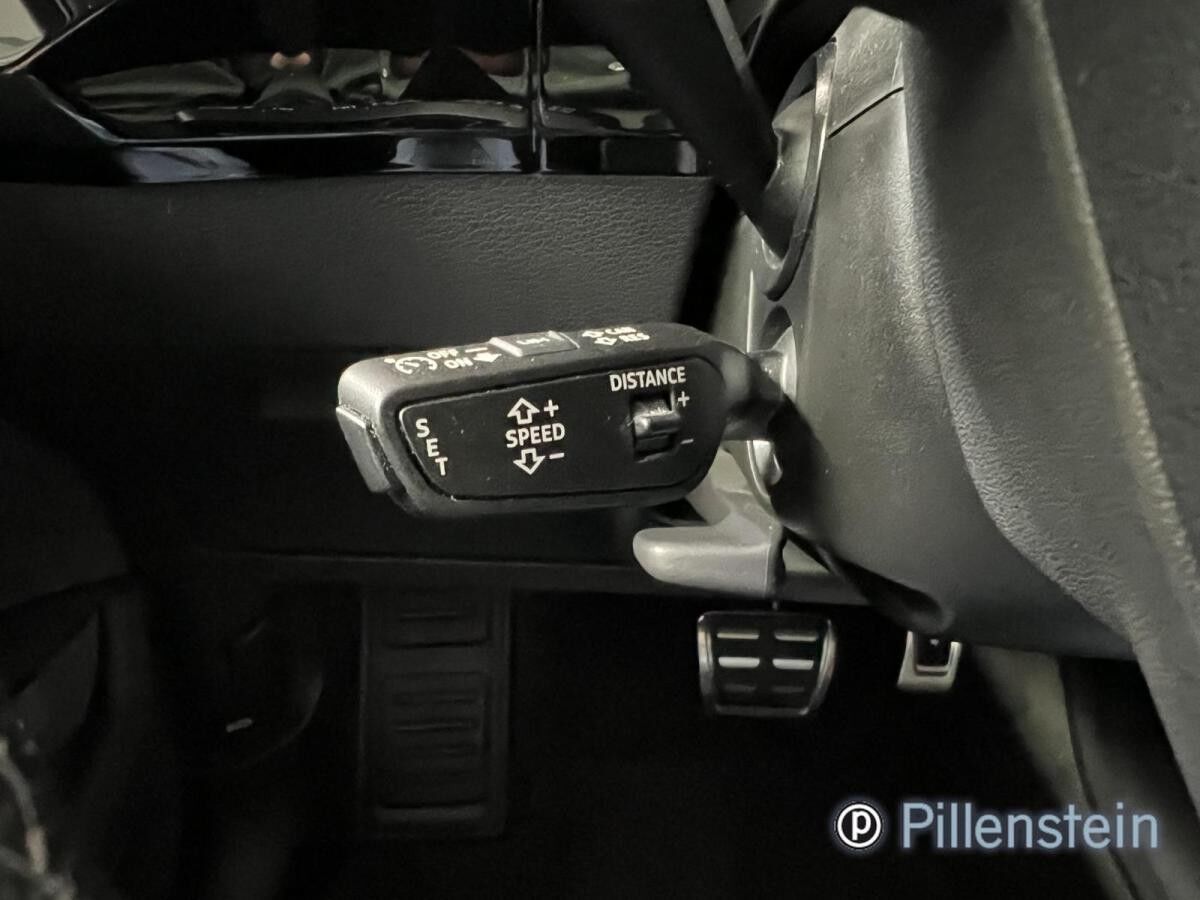 Audi Q8 e-tron 55 S-LINE BLACK AHK+PANO+NP120TEUR+VOL