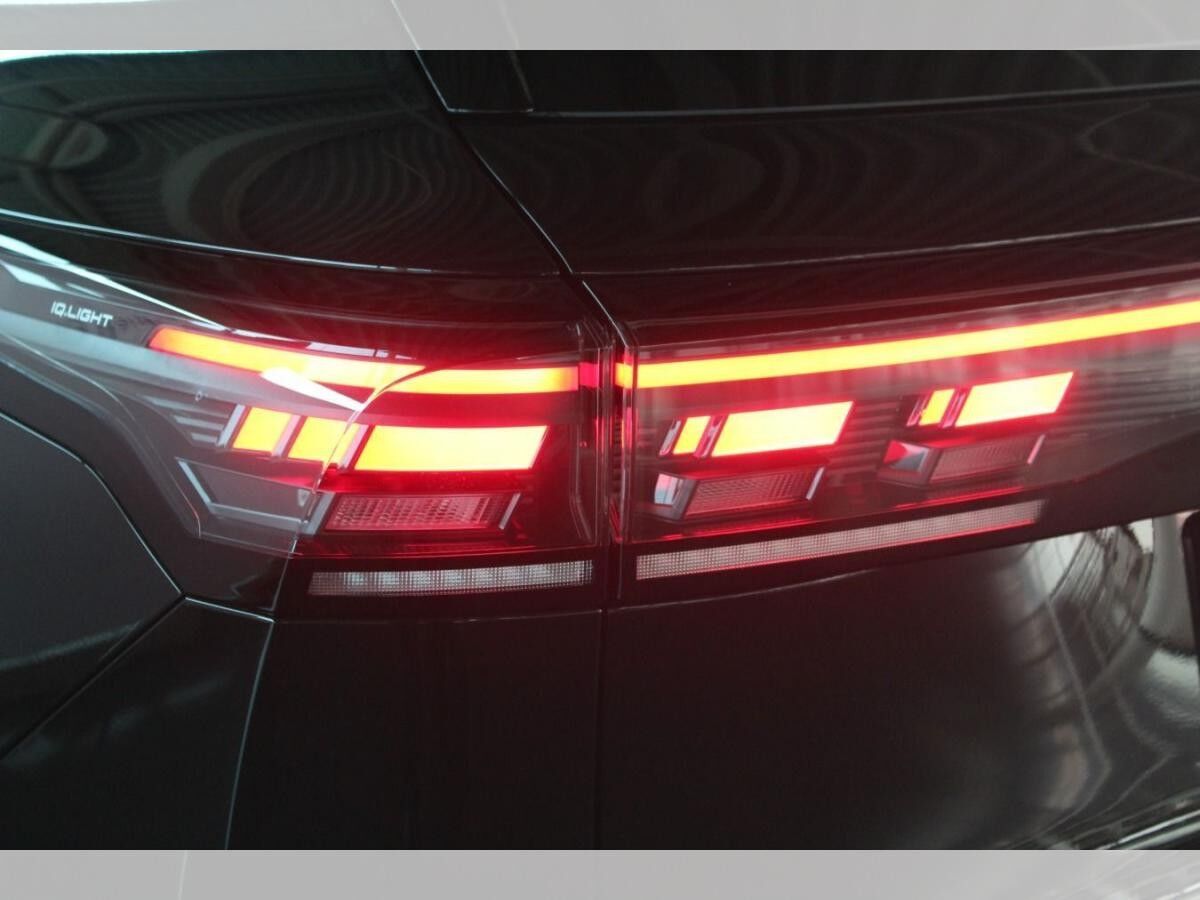 Volkswagen Tiguan Elegance 1.5l eTSI Klima, GJR, RKF, uvm...