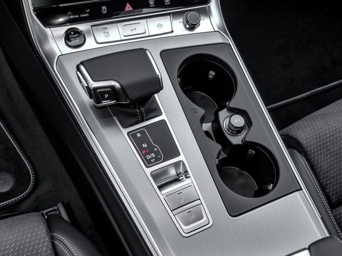 Audi A6 Avant S-LIne 40 TDI quattro S tronic AHK Optikp. schwarz Matrix NP 86.000