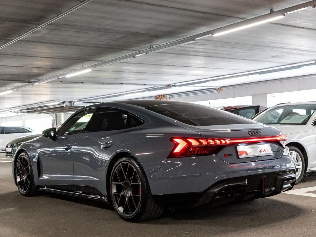 Audi RS e-tron GT performance quattro B&O Matrix SHZ