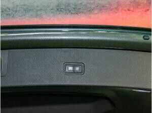 Audi RS Q8 Performance tiptronicPerformance Audi RS Q8 Performance tiptronicPerformance