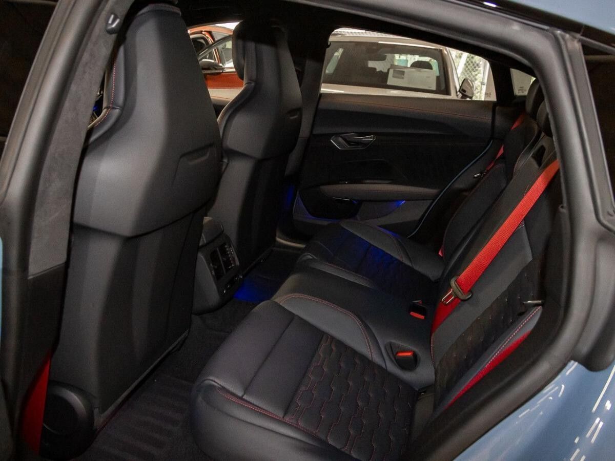 Audi RS e-tron GT performance quattro B&O Matrix SHZ