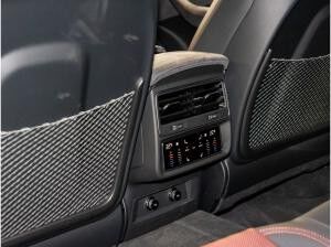 Audi RS Q8 Performance tiptronicPerformance Audi RS Q8 Performance tiptronicPerformance