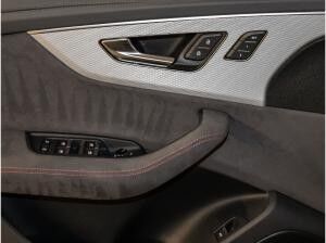 Audi RS Q8 Performance tiptronicPerformance Audi RS Q8 Performance tiptronicPerformance