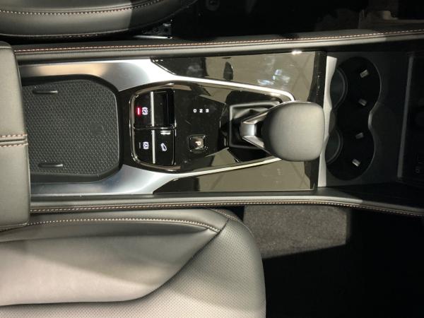 MG HS HYBRID+ LUXURY Navi,Licht-Regnsensor-USB