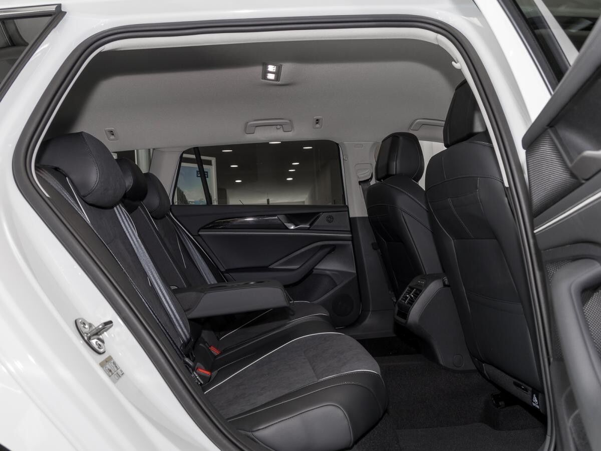 Volkswagen Passat Variant eHybrid [Head-up-Display][Massagesitz] *Sofort Verfügbar*