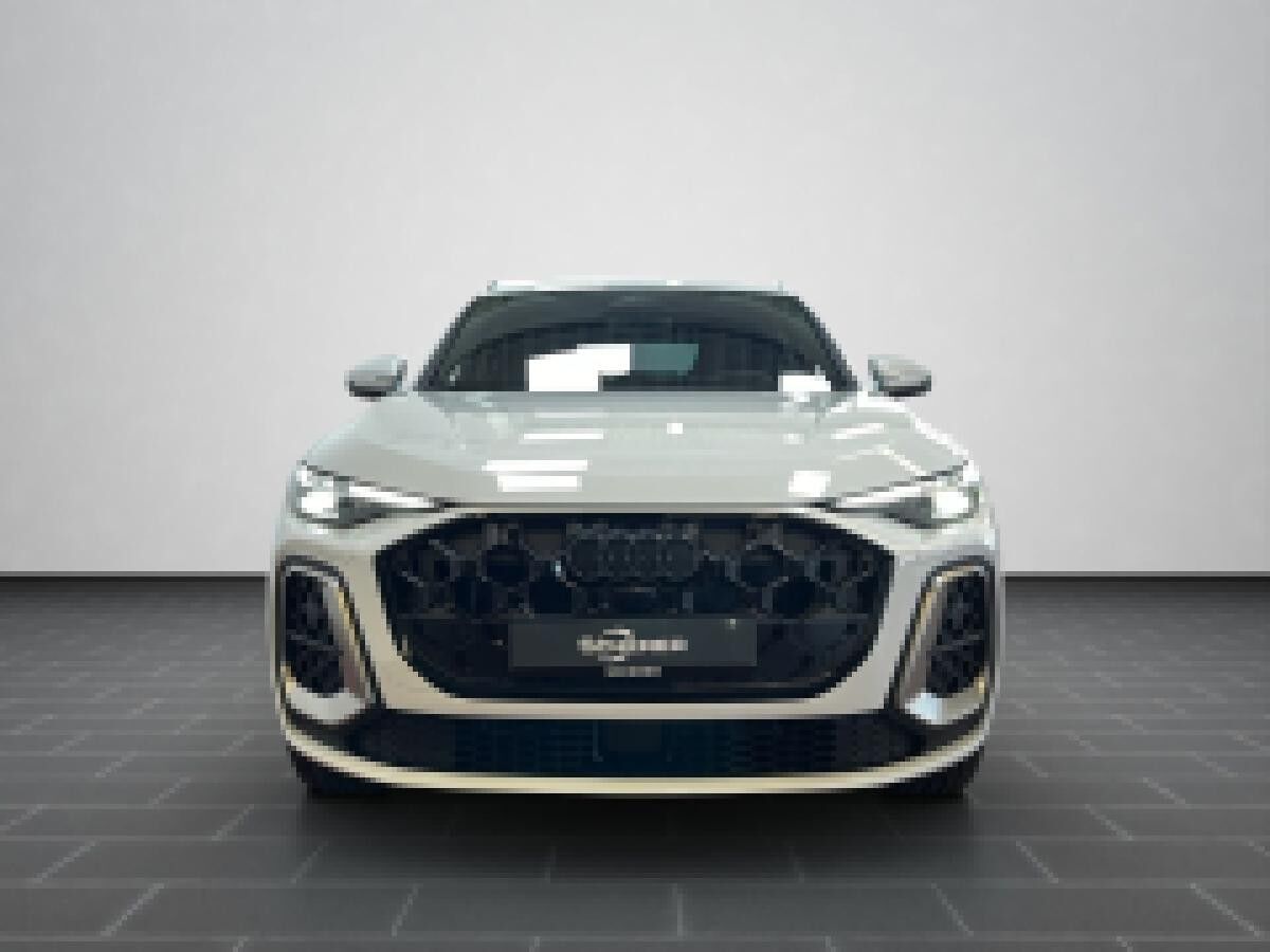 Audi Q5 Edition One, Tech Plus, Assistenzsysteme, Matrix LED