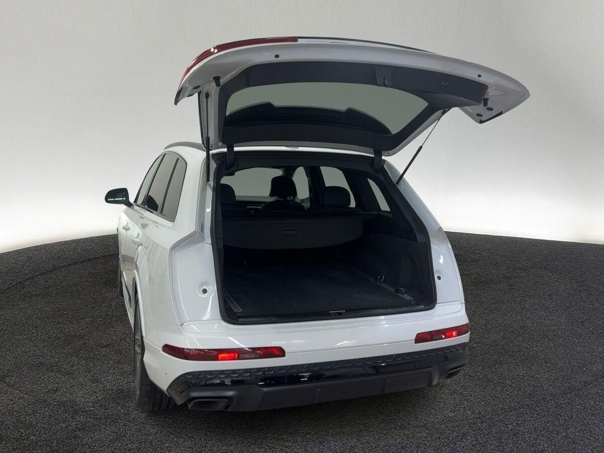 Audi Q7 55 TFSI e S line quattro tiptronic AHK Luftfed. Matrix