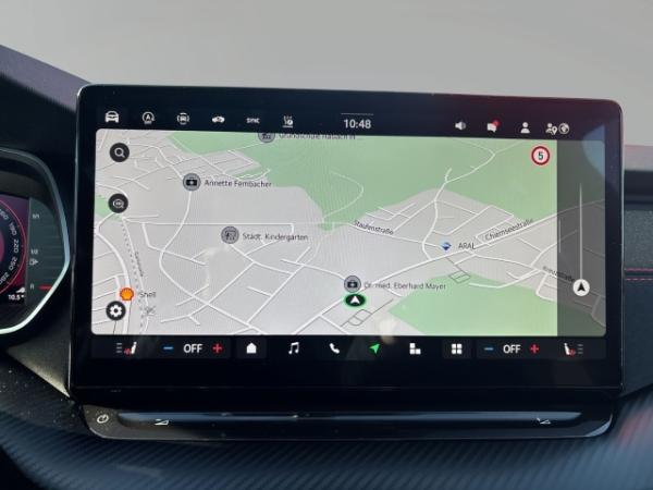 Skoda Octavia Combi 2.0 TSI 195 kW RS, AHK, Panorama-Schiebedach elektrisch