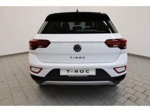 Volkswagen T-Roc Style 2.0 TDI DSG 8-fach AHK Navi 19" *BLACK DEAL*