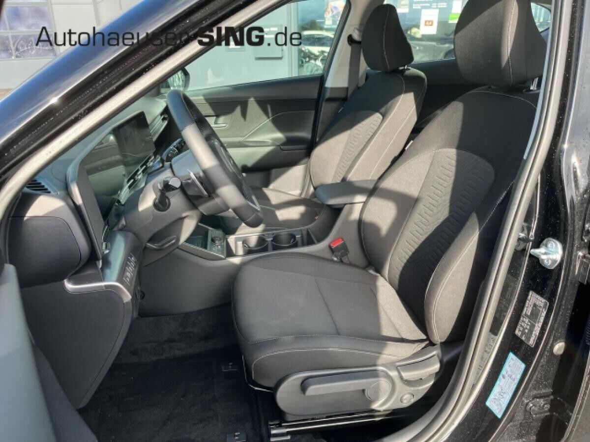 Hyundai KONA Keyless Fernlichtassi. LED LHZ SHZ Kam PDC