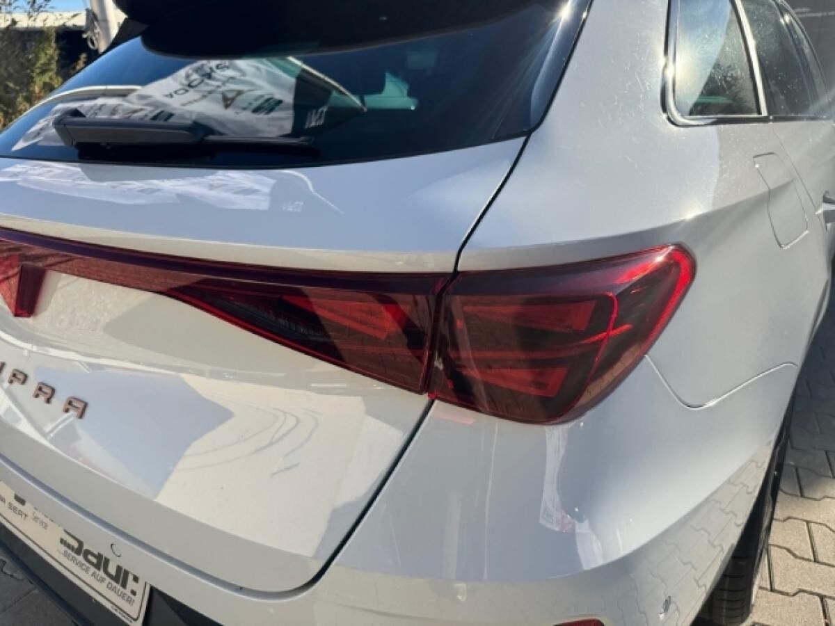 Cupra Leon Sportstourer 2.0 TSI 4Drive DSG MATRIX LED PANORAMA NAVI