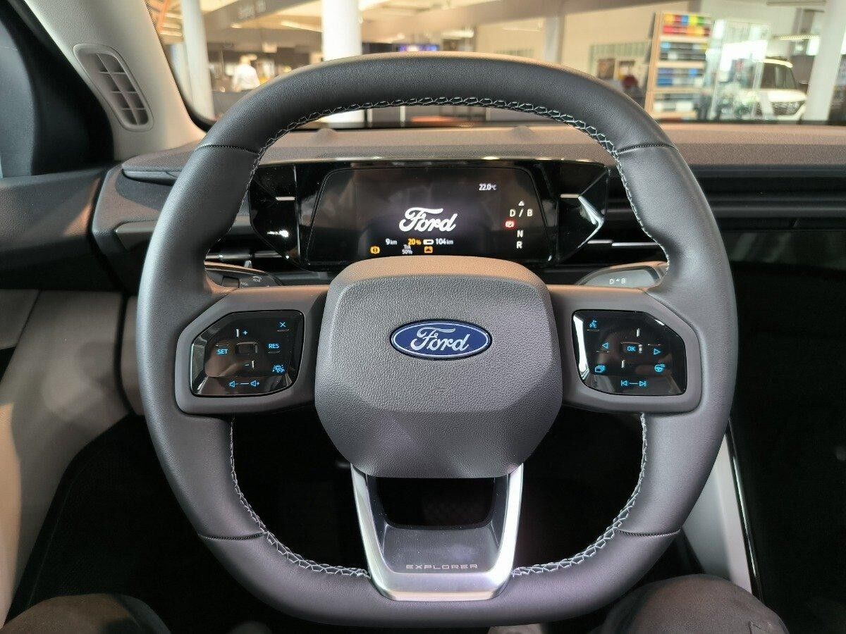 Ford Explorer Extended Range h Fahrerassist-Paket