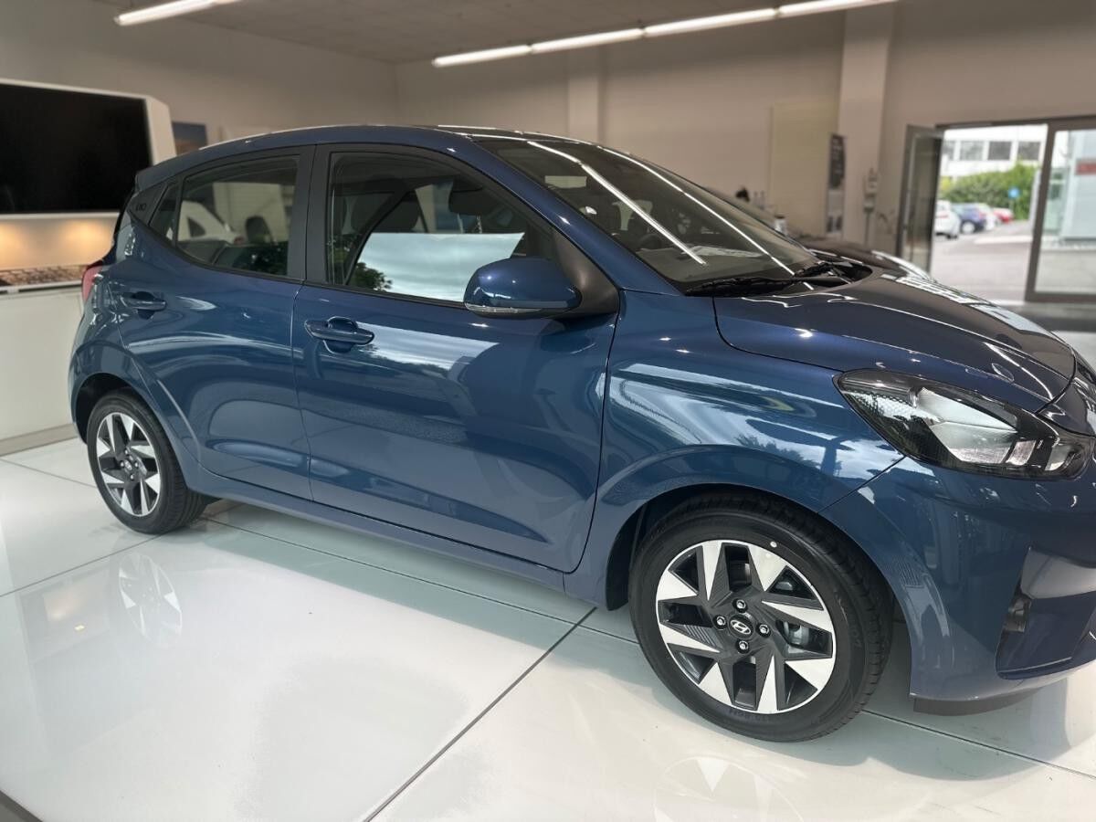 Hyundai i10 1.0 Trend, Navi, SHZ Inspektionspaket BigDeal