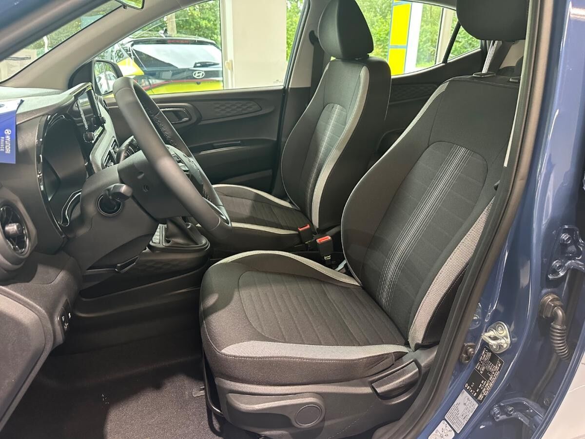 Hyundai i10 1.0 Trend, Navi, SHZ Inspektionspaket BigDeal