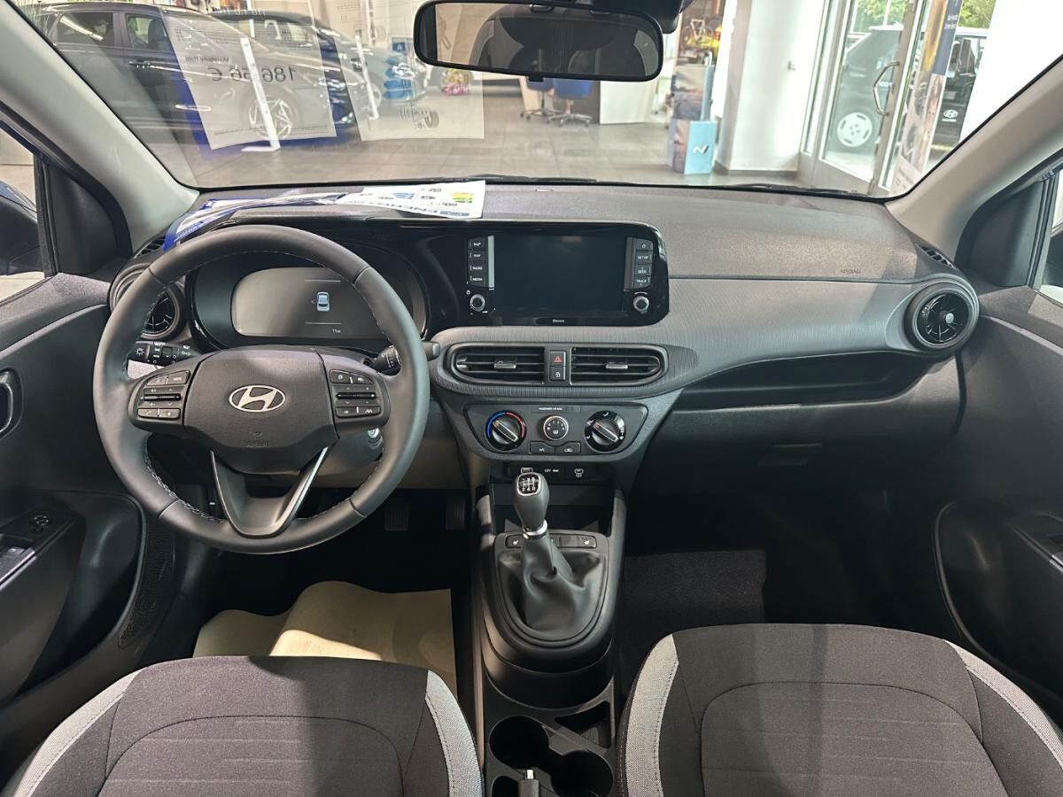 Hyundai i10 1.0 Trend, Navi, SHZ Inspektionspaket BigDeal