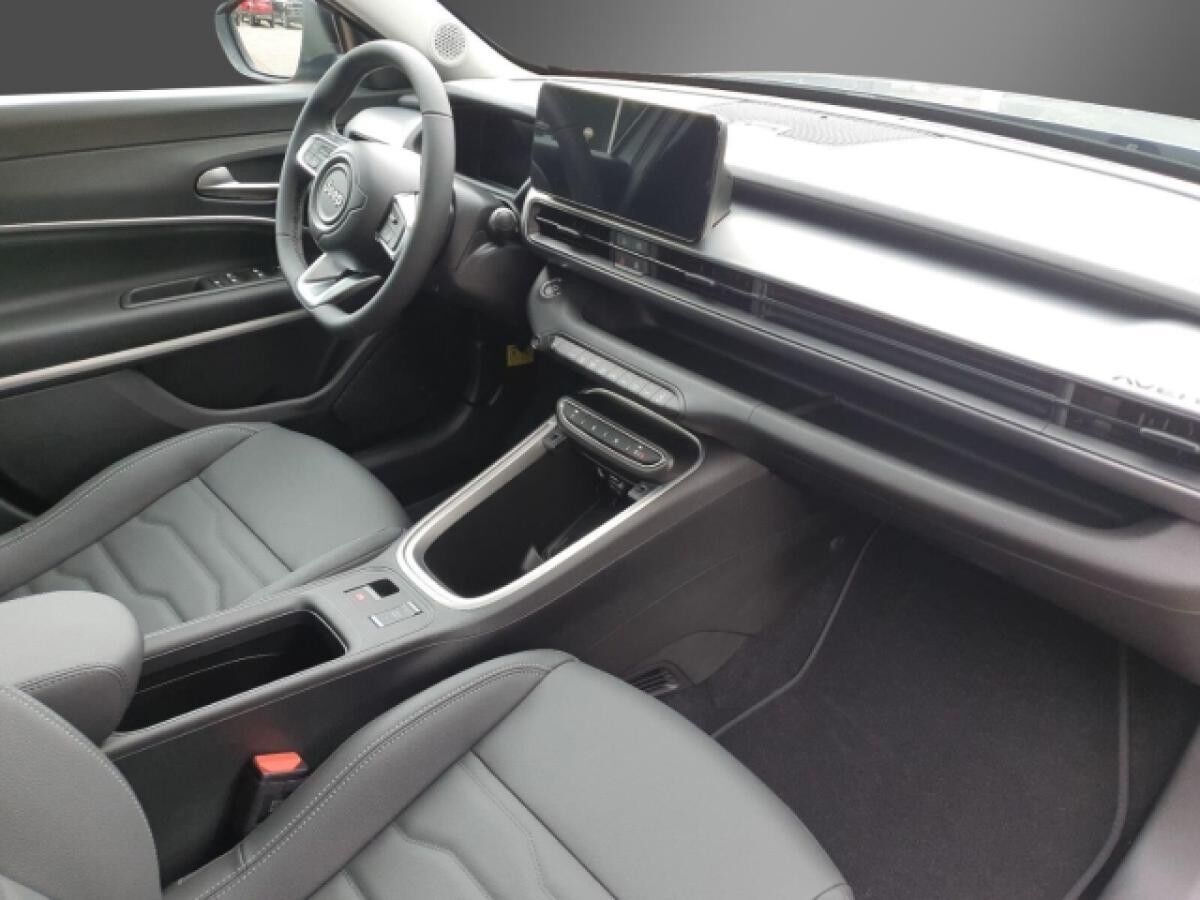 Jeep Avenger Summit Pano Leder Infotainment - MY25 Wärmepumpe