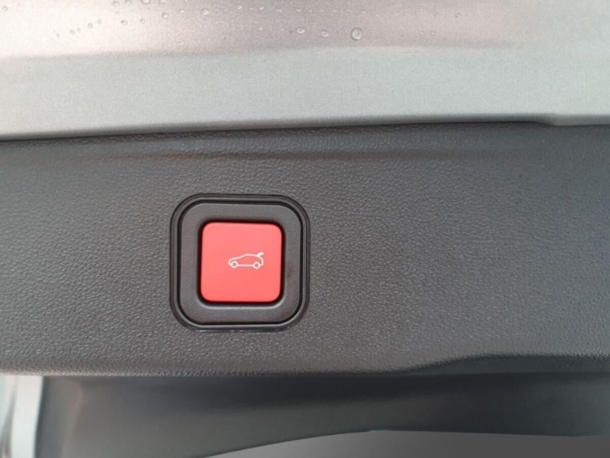 Jeep Avenger Summit Pano Leder Infotainment - MY25 Wärmepumpe