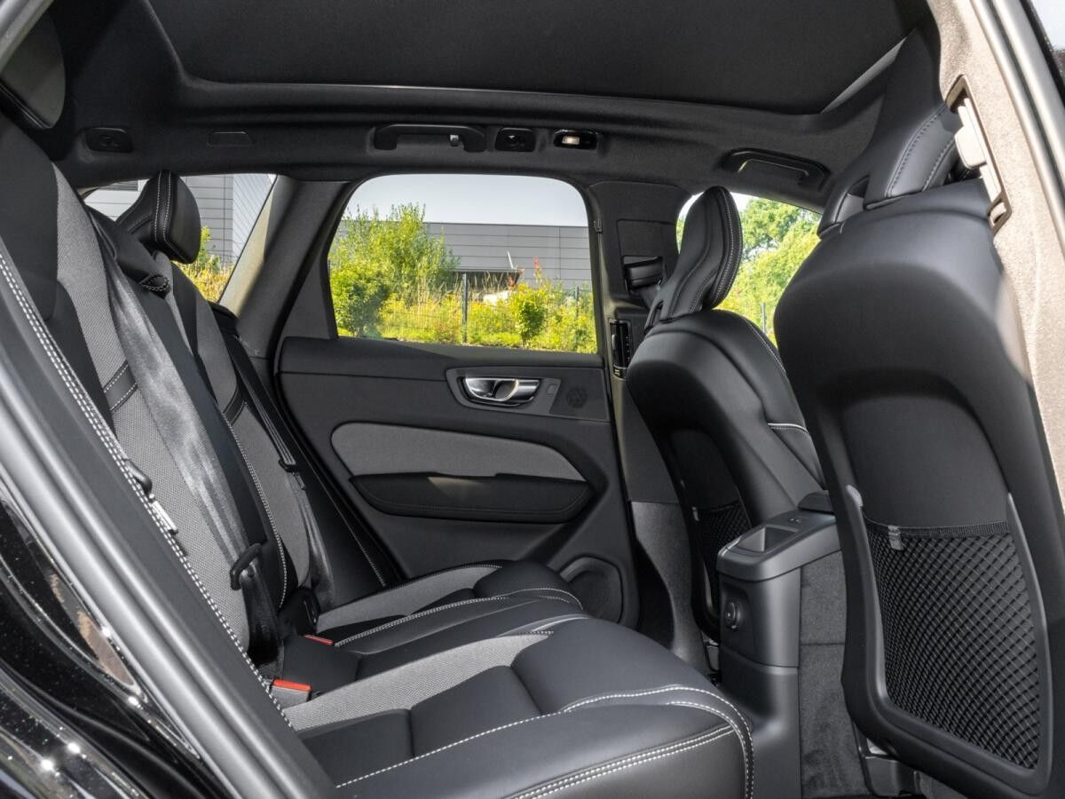 Volvo XC60 T6 Black Edition Plus