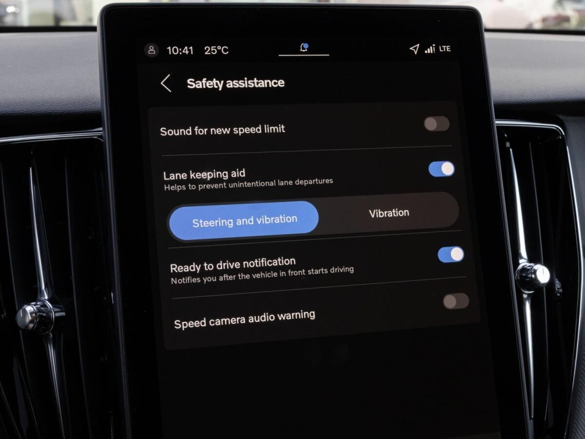 Volvo XC60 T6 Black Edition Plus