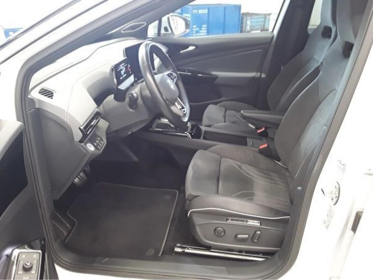 Volkswagen ID.5 PRO NP.71T ACC.5J-G.WÄRMEPUMPE.AHK.AREA-VIEW.NAVI.HUD.HARMAN.LED