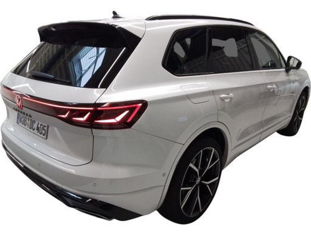 Volkswagen Touareg R-LINE 3.0TDI NP.117T ACC.5J-G.AHK.STHZG.LUFT.AREA-VIEW.NAVI.DYNAUDI