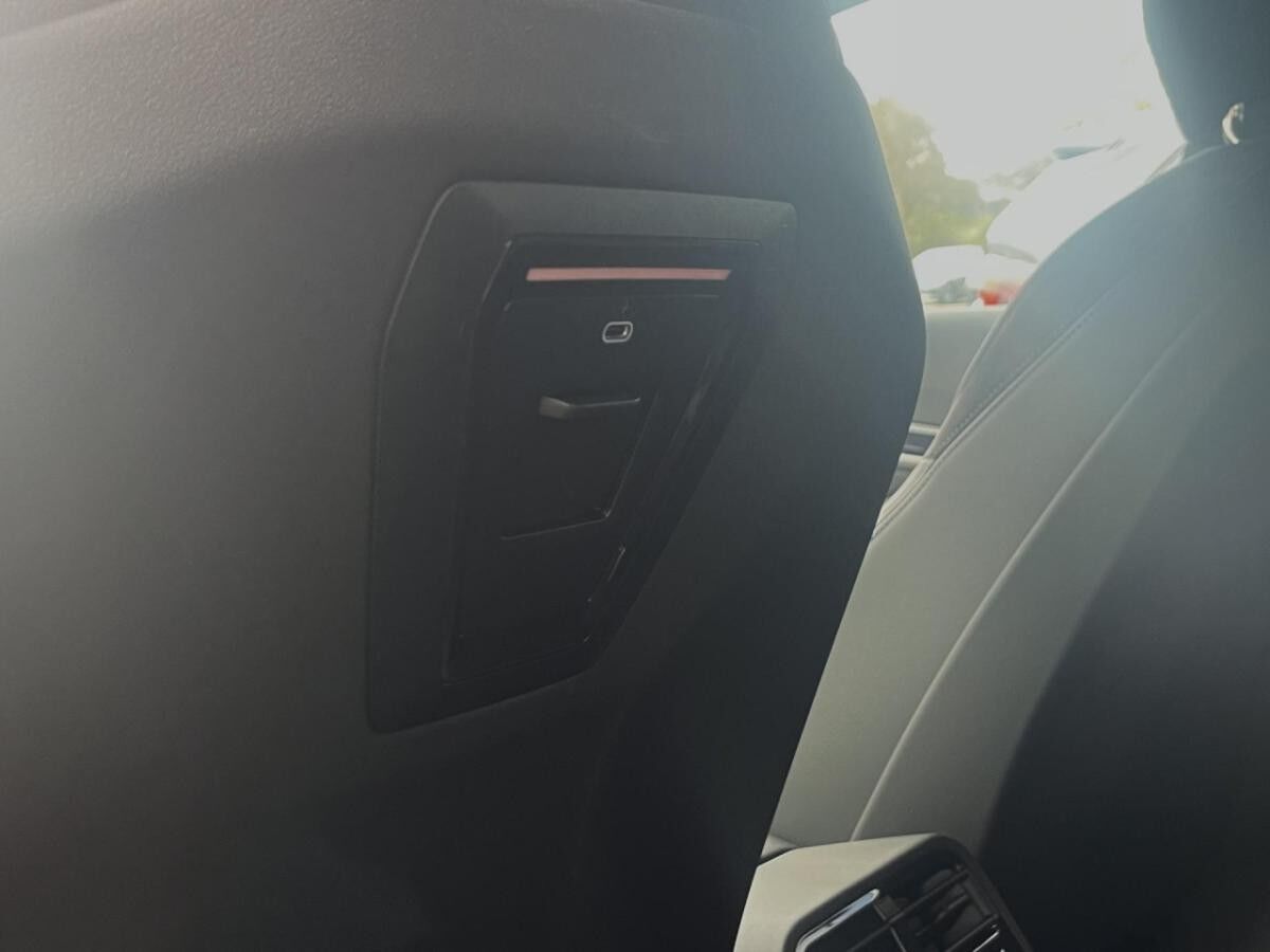 BMW i5 e40 M Sport ACC SurView HUD B+W AHK 21"