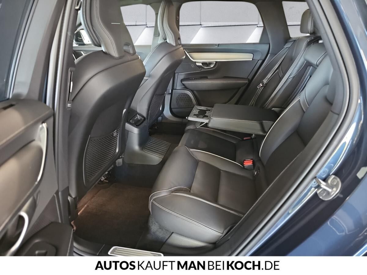 Volvo V90 Recharge T6 AWD Plug-in Hybrid Plus Dark