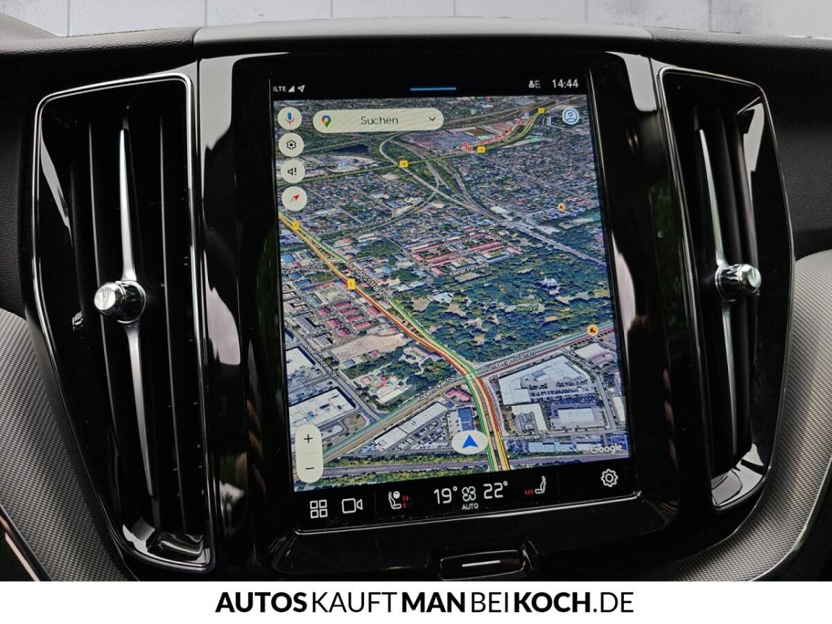 Volvo XC60 T8 AWD Plug-in Hybrid Plus Bright Ganzjahresreifen