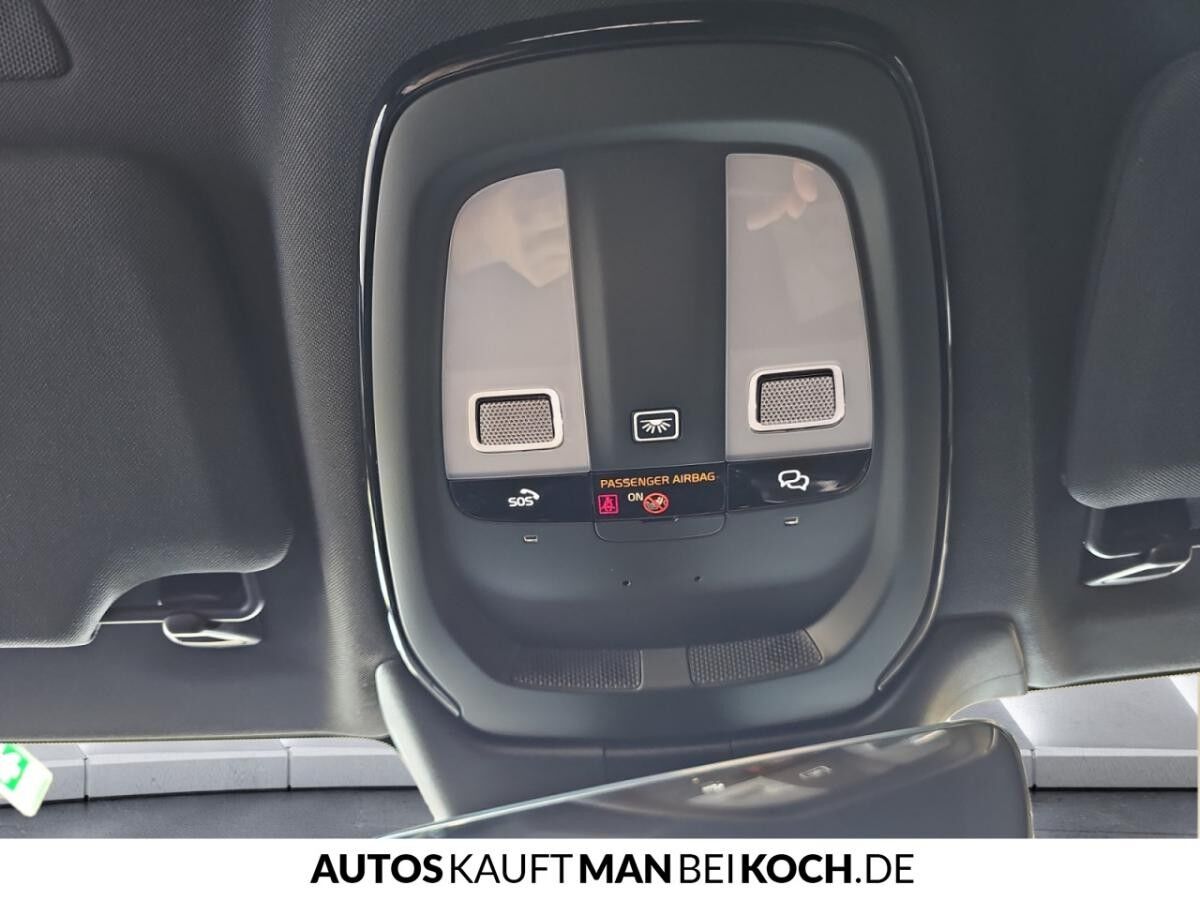 Volvo V90 Recharge T6 AWD Plug-in Hybrid Plus Dark