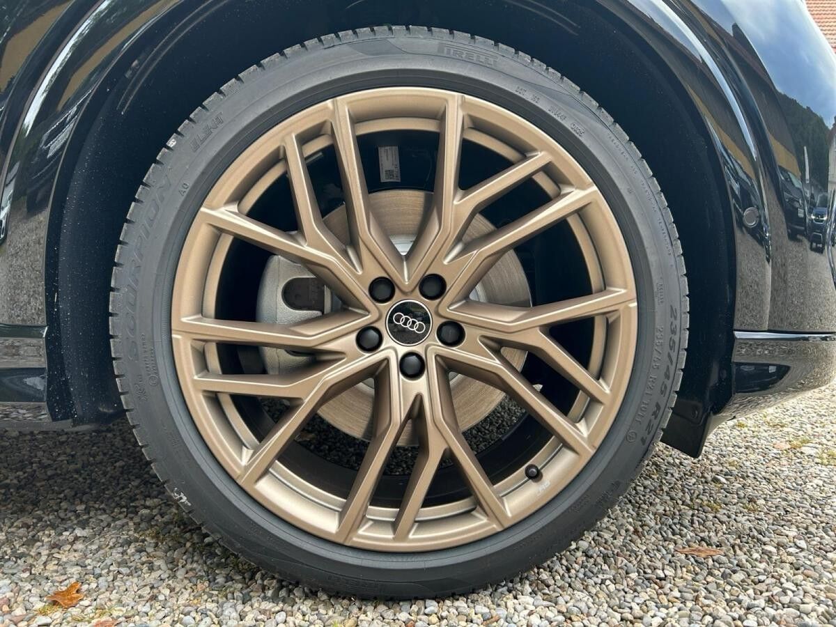 Audi Q4 e-tron 45 quattro S Line Matrix HUD AHK uvm