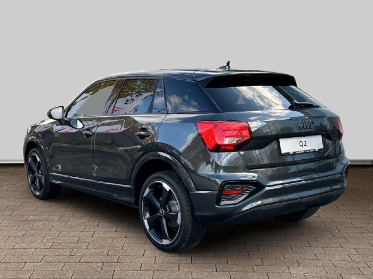Audi Q2 advanced 35 TFSI S tronic+AHK+LEDER+LED+KAMERA+CARPLAY