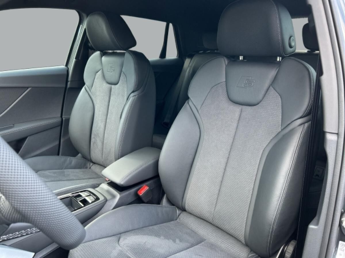 Audi Q2 advanced 35 TFSI S tronic+AHK+LEDER+LED+KAMERA+CARPLAY