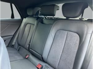 Audi Q2 advanced 35 TFSI S tronic+AHK+LEDER+LED+KAMERA+CARPLAY