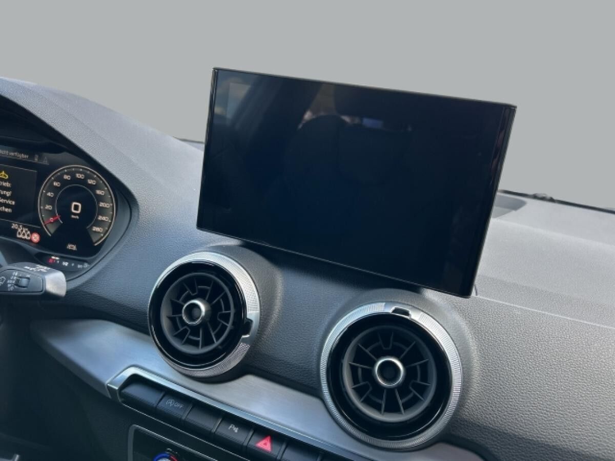 Audi Q2 advanced 35 TFSI S tronic+AHK+LEDER+LED+KAMERA+CARPLAY