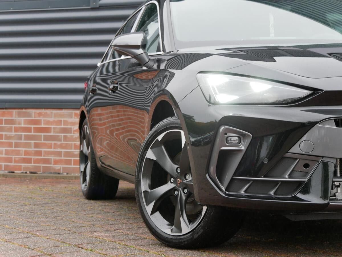 Cupra Leon Cupra Leon ST 1.5 e-Hybrid 150 kW DSG|Matrix|AHK ⚡Gewerbeleasing⚡